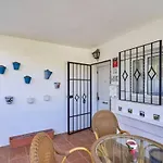 Casa Oliva Sea View Нерха