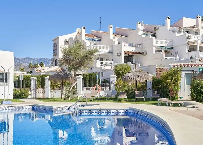 Casa Oliva Sea View Дом отдыха Нерха